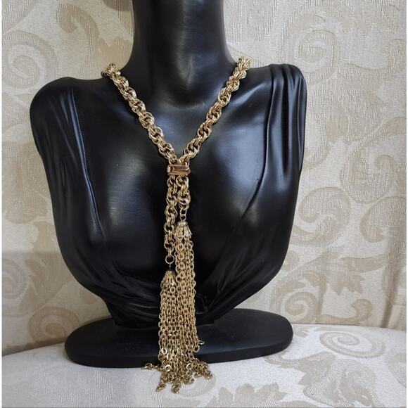 Vintage 80s Luxurious Gold Tassel Necklace with Intricate Chain - Picture 7 of 11